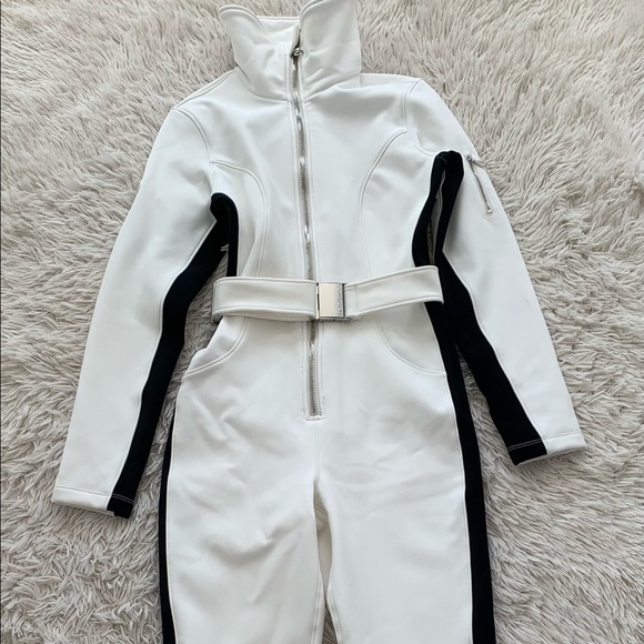 NWT Cordova signature belted ski suit ( fits snug) - Picture 14 of 15